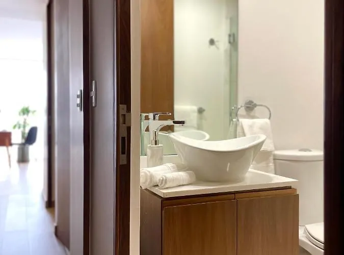 New In Building With Pool, Rooftop And Gym In Condesa *